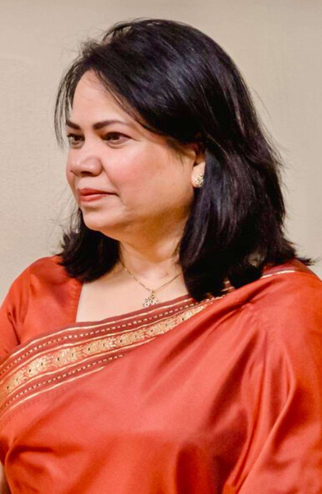عشرت معین سیما
